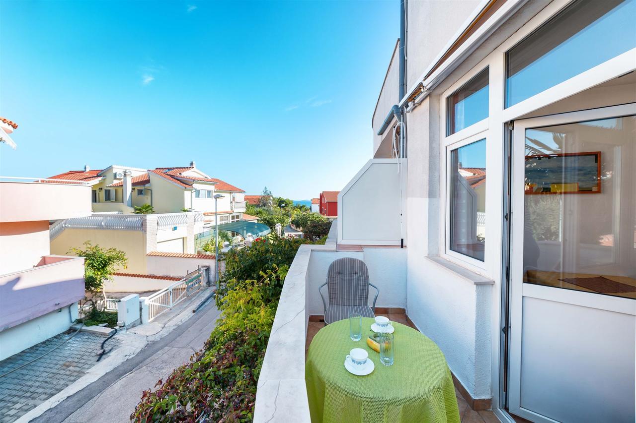 Apartments Zanze Vodice Exterior foto